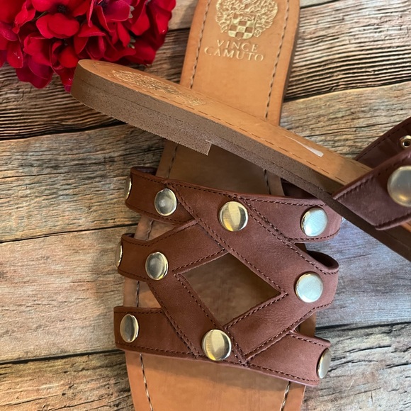 Vince Camuto Brown Studded Flat Slip On Sandals Size 9.5 - Picture 8 of 8